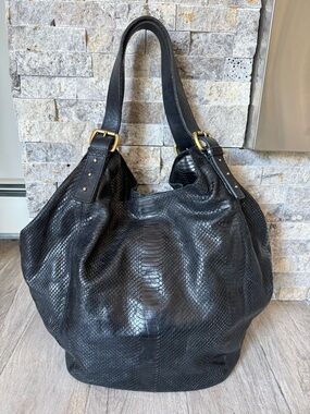 Cynthia Vincent black 100% leather tote bag textured snake and gold fittings
